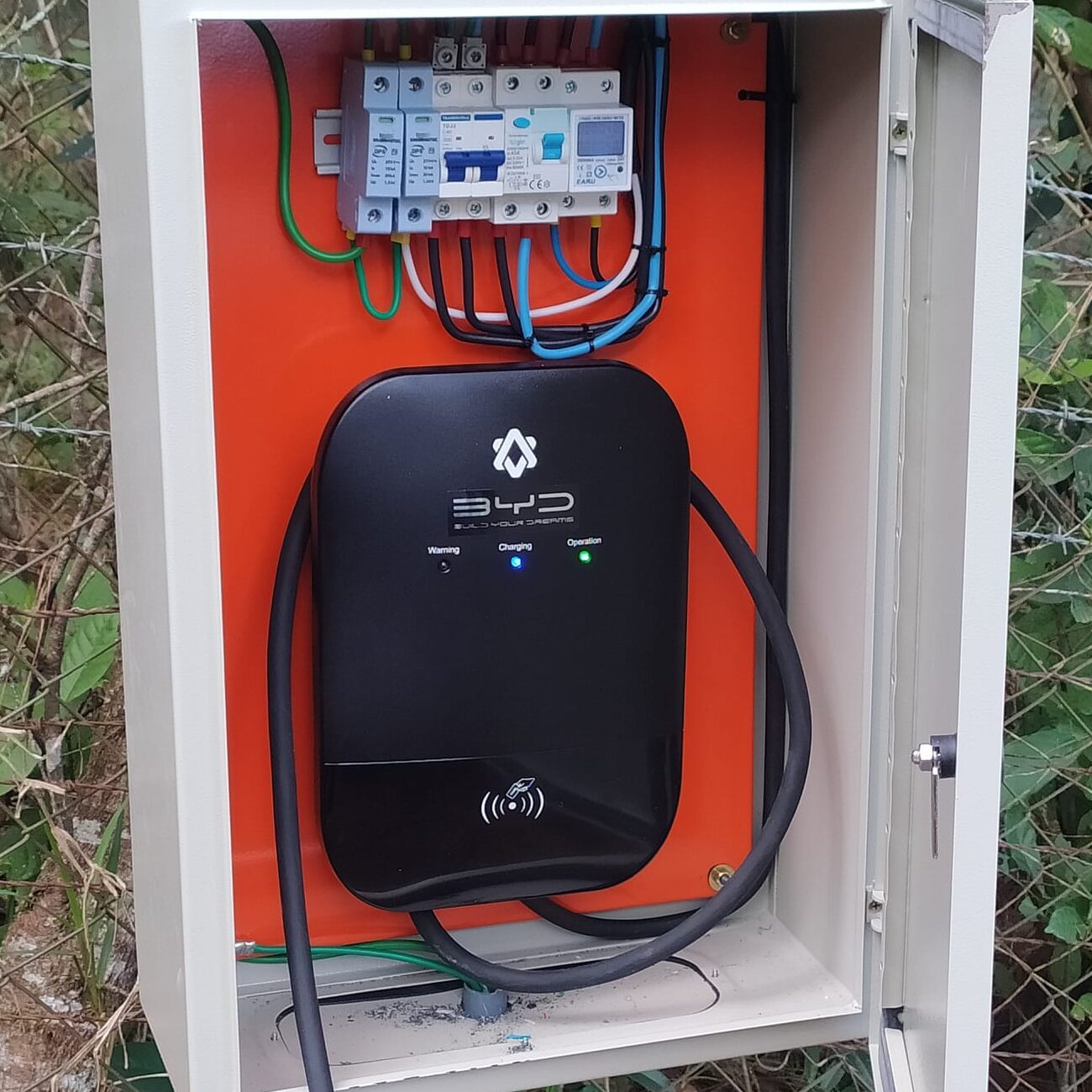 e2507618-06b1-411c-8bbb-06d5337f06a4